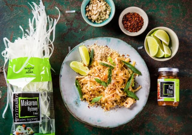 Pasta Pad Thai jak zrobić – łatwy przepis, który zaskoczy Twoich gości